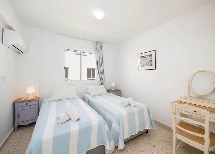 Latchi Shoreline Apartment