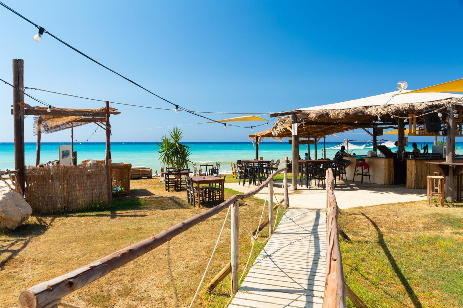 Shoreline Latsi